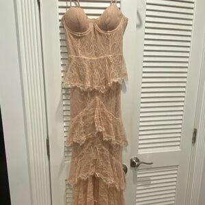 Majorelle Elegant Lace Tiered Dress in Nude size Small